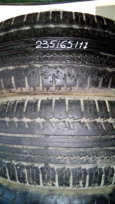 Лот: 7874435. Фото: 1. 235/65 R17 Nokian пара. Шины