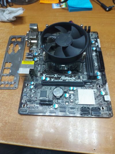 Лот: 25806592. Фото: 1. Материнская плата ASRock M75-DGS... Материнские платы