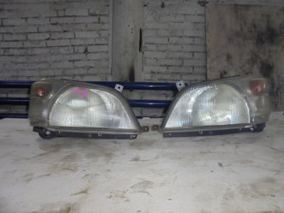 Лот: 15765497. Фото: 1. Пара контрактных Фар для Toyota... Оптика и освещение