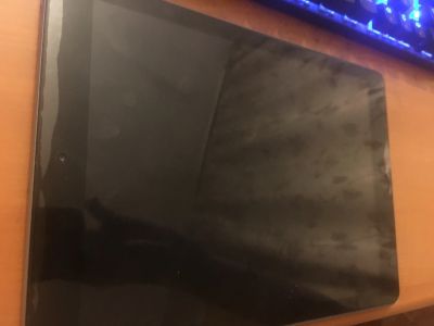 Лот: 14574549. Фото: 1. Продам IPad 2018 г. 6 поколение. Планшеты