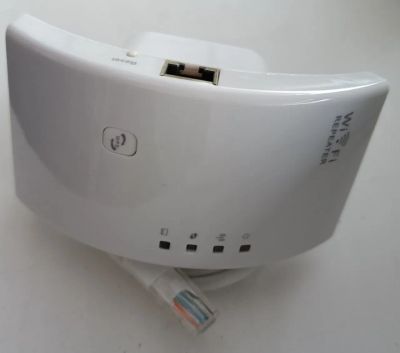 Лот: 21173263. Фото: 1. Усилитель сигнала WiFi -Repeater... WiFi, Bluetooth адаптеры