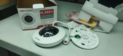 Лот: 19521386. Фото: 1. Видеокамера IP купольная HikVision... Видеокамеры