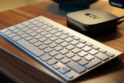 Лот: 10817018. Фото: 1. Беспроводная клавиатура Apple... Клавиатуры и мыши