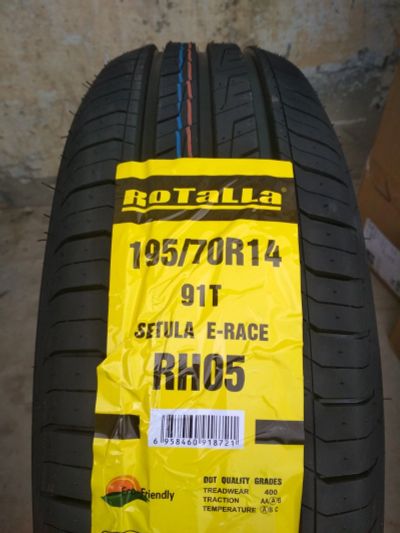 Лот: 15835227. Фото: 1. 195/70R14 91T Rotalla RH05. Шины