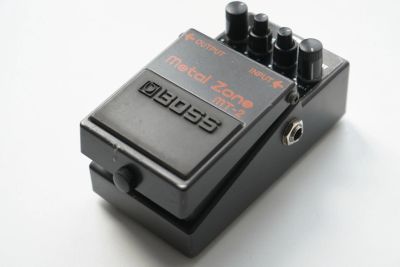 Лот: 16250119. Фото: 1. BOSS MT-2 Metal Zone. Гитарные эффекты и комбоусилители
