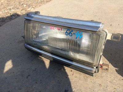 Лот: 15526334. Фото: 1. Фары Toyota Mark2 gx70, gx71. Оптика и освещение