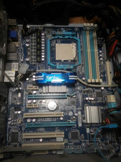 Лот: 5734838. Фото: 1. Материнская плата Gigabyte GA-880GA-UD3H. Материнские платы