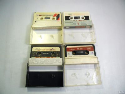 Лот: 13025794. Фото: 1. 4 магнитофонных кассеты с играми... Аудиозаписи