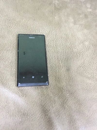 Лот: 15861126. Фото: 1. Телефон Nokia Lumia 800. Кнопочные мобильные телефоны