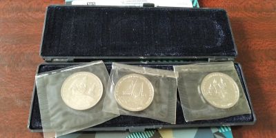 Лот: 17759256. Фото: 1. Набор жетонов "300 лет Российскому... Наборы монет