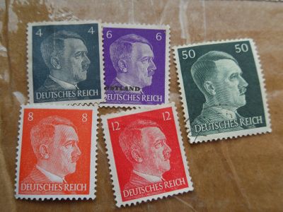 Лот: 15571314. Фото: 1. 3 РЕЙХ марки, портрет Гитлера... Марки