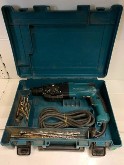 Лот: 14758935. Фото: 1. Перфоратор Makita HR 2450 (в кейсе... Электроинструмент