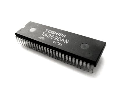 Лот: 8616514. Фото: 1. TA8690AN, микросхема, процессор... Микросхемы