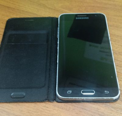 Лот: 19860535. Фото: 1. Смартфон Samsung SM J2 138777Г. Чехлы, бамперы