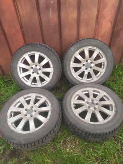 Лот: 24001669. Фото: 1. Колеса зимние r16 Toyota. Шины