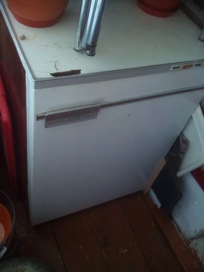 Лот: 11781451. Фото: 1. Морозилка Бирюса. Холодильники, морозильные камеры