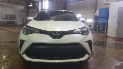 Лот: 20406672. Фото: 1. продам Toyota C-HR. Автомобили