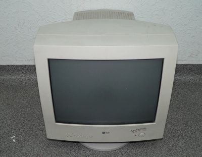 Лот: 5452192. Фото: 1. CRT 15 LG StudioWorks 520Si. ЭЛТ-мониторы