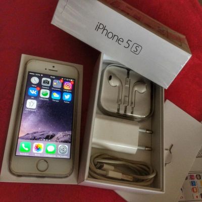 Лот: 10317758. Фото: 1. iPhone 5s 16gb. Смартфоны