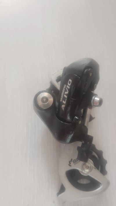 Лот: 17556311. Фото: 1. Задний переключатель shimano Alivio. Запчасти