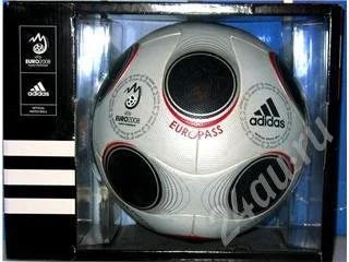 Лот: 291468. Фото: 1. Adidas Europass. Мячи, ракетки, шайбы, клюшки