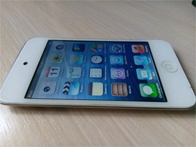 Лот: 11326145. Фото: 1. Apple Ipod Touch 4 / 32gb. Плееры