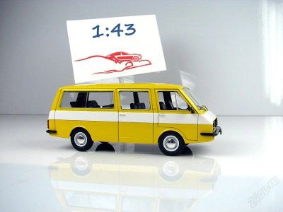Лот: 1092300. Фото: 1. Модель РАФ 2203 масштаба 1:43... Автомоделизм