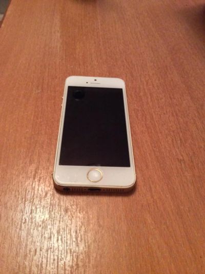 Лот: 8232039. Фото: 1. iPhone 5s 64 Gb. Смартфоны