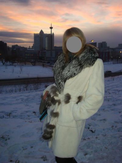 Лот: 7096823. Фото: 1. Срочно Шуба белая р.42-44. Верхняя одежда