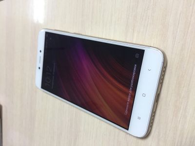 Лот: 13283436. Фото: 1. Xiaomi redmi 4x 32gb gold. Смартфоны