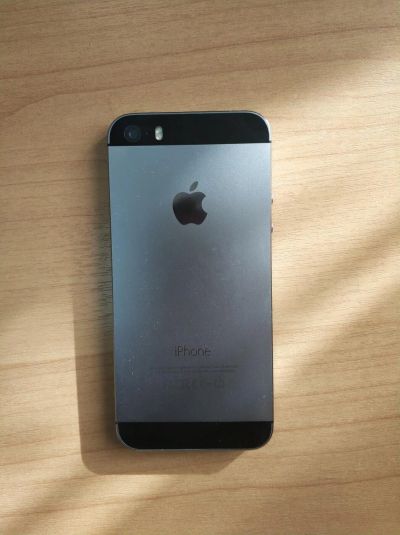 Лот: 10443652. Фото: 1. iphone 5S. Смартфоны