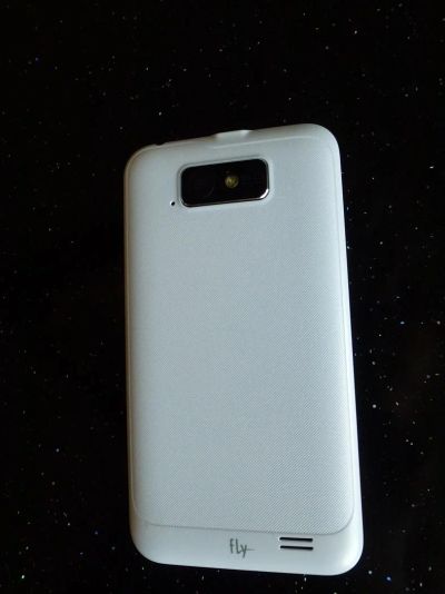 Лот: 3712240. Фото: 1. Fly IQ441 Radiance + Белая крышка... Смартфоны