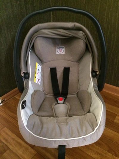Лот: 14358597. Фото: 1. Автолюлька Peg Perego (0+). Детские автокресла