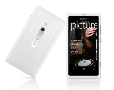 Лот: 3096605. Фото: 1. Nokia Lumia 800 White. Смартфоны