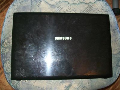 Лот: 11019786. Фото: 1. крышка матрицы ноутбука-Samsung... Корпуса, блоки питания