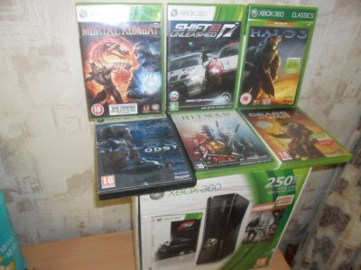 Лот: 6948582. Фото: 1. Xbox 360 Elite 250 гб + 2 геймпада... Жёсткие диски (HDD)