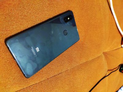 Лот: 16188954. Фото: 1. Xiaomi mi8 se 6/64. Аккумуляторы