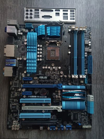 Лот: 19414173. Фото: 1. Asus P8Z68-V. Материнские платы