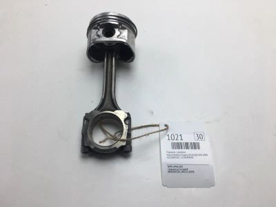Лот: 20373878. Фото: 1. Поршень с шатуном Nissan Bluebird... Двигатель и элементы двигателя