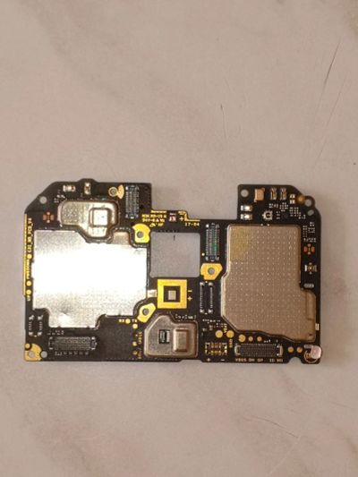 Лот: 25669468. Фото: 1. Материнская плата Redmi 8A. Микросхемы и платы
