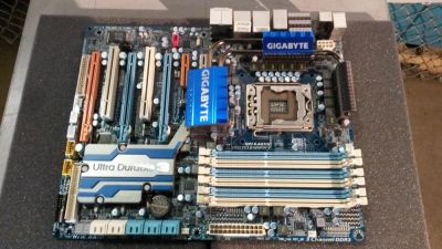 Лот: 9168099. Фото: 1. Gigabyte GA-EX58-UD5 Motherboard... Материнские платы
