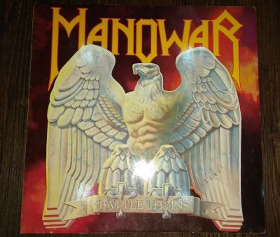 Лот: 12036375. Фото: 1. Пластинка Manowar - Battle hymns... Аудиозаписи