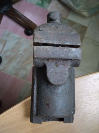 Лот: 24947941. Фото: 1. Тиски. Ручной инструмент