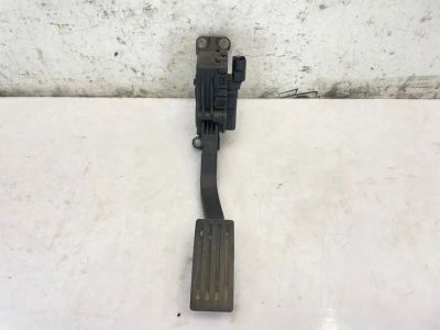 Лот: 25278776. Фото: 1. педаль газа Ford Focus CB4. Двигатель и элементы двигателя
