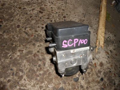 Лот: 20895884. Фото: 1. Блок abs Toyota Ractis SCP100... Двигатель и элементы двигателя