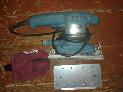 Лот: 3245406. Фото: 1. Виброшлифмашина makita BO3700. Электроинструмент