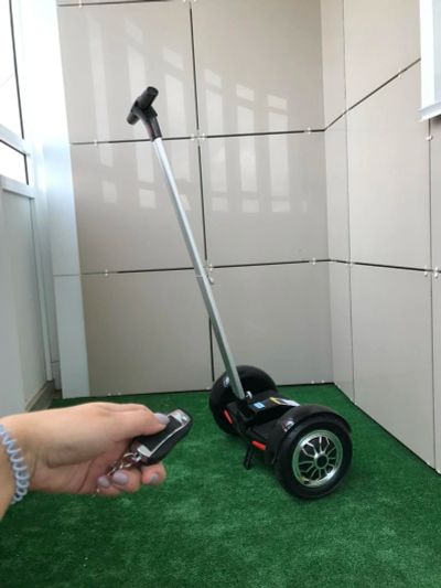 Лот: 9691554. Фото: 1. Гироскутер на ручке Smart Balance... Электросамокаты, гироскутеры, сигвеи