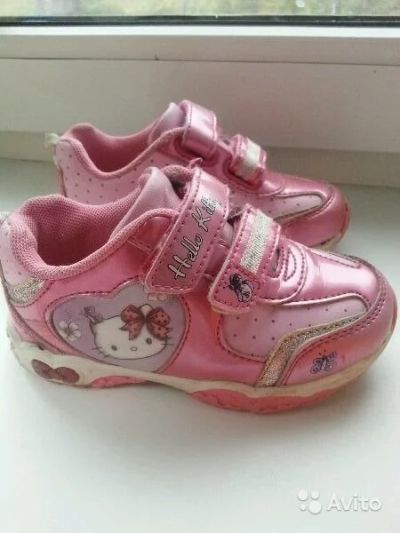 Лот: 10355246. Фото: 1. Кроссовки hello kitty р26. Кеды, кроссовки