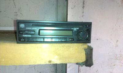Лот: 4521074. Фото: 1. Штатная магнитола Nissan Liberty. Автомагнитолы