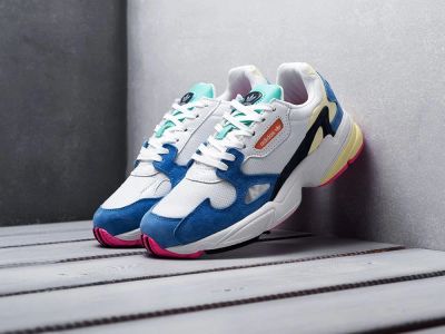 Лот: 17094656. Фото: 1. Кроссовки Adidas Falcon W (13986... Кеды, кроссовки, слипоны
